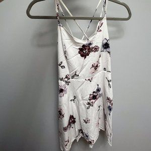 White Strapy Flowy Floral Dress (with pockets)